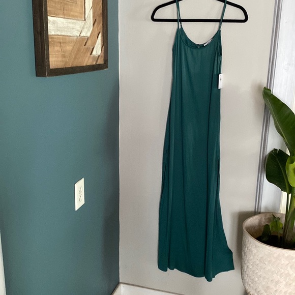 NWT O’Neill Koko Solid Dress - Picture 5 of 6